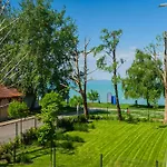 Myflat Wave Lilien Siófok