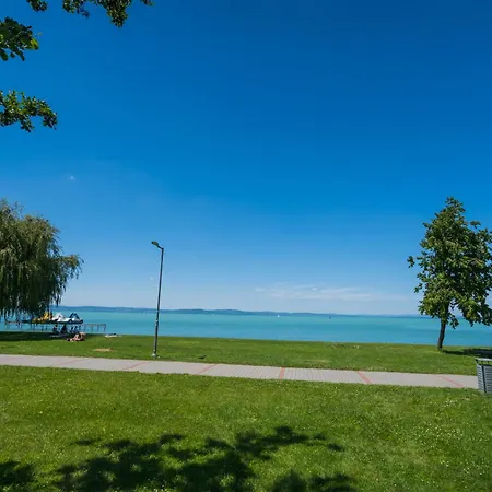 Myflat Wave Lilien Apartment Siofok